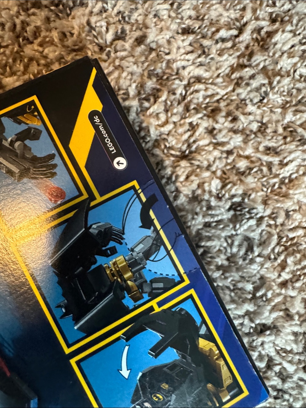 Lego Batman Mech Armor – Black, Yellow - Picture 3 of 3